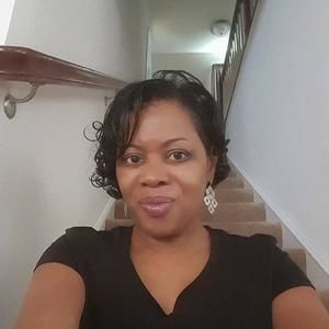 Meet your Posher, Yolanda